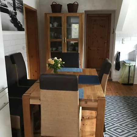 Dachgeschosswohnung Direkt Am Wald Апартаменты